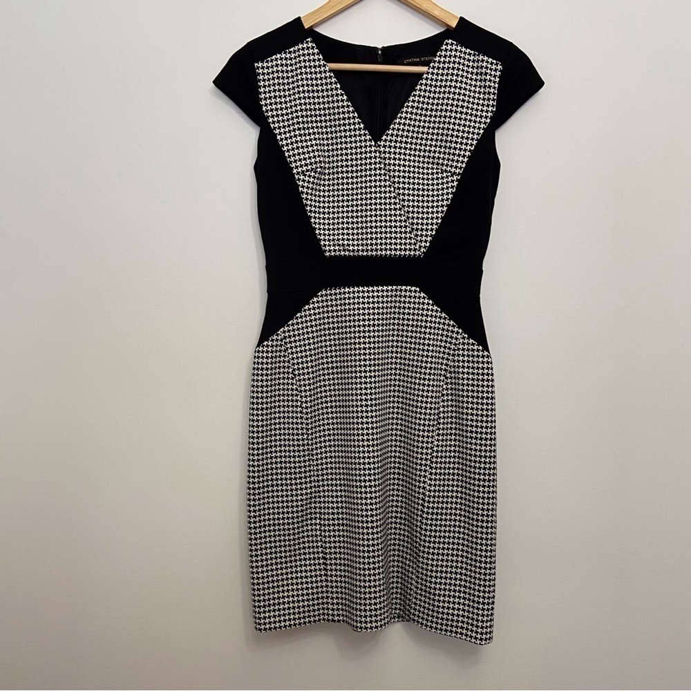 Cynthia Steffe Houndstooth Colorblock Sheath Dress Black White Size 0 Office Chi - Picture 16 of 16